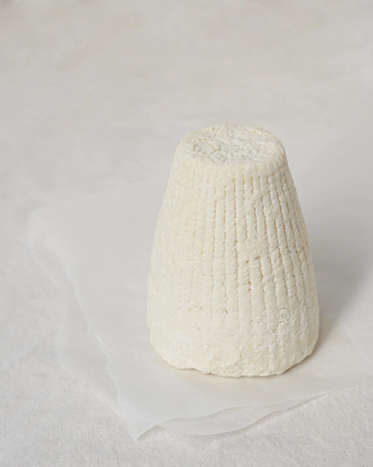 Ricotta salata - Ricotta salée au lait de brebis du Gargano - 400g