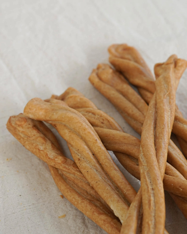Gressins apéritifs à l'huile d'olive ail et piment - Treccine olio, aglio e peperoncino - 300g