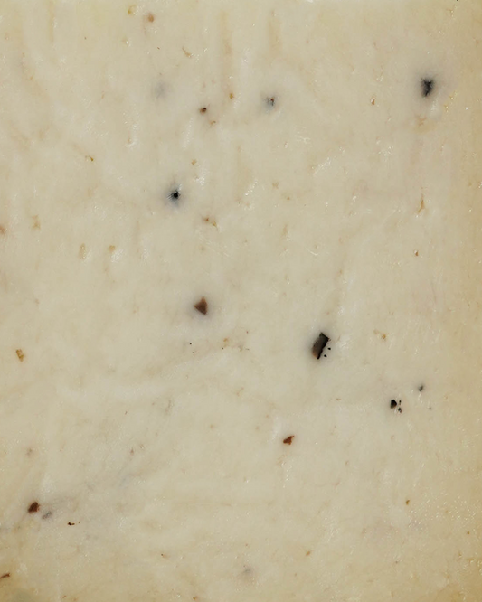 Pecorino al tartufo (1%) - Pecorino au lait de brebis du Gargano à la truffe d'été (1%) - 2,5kg